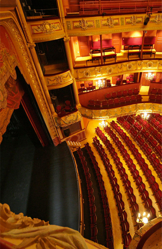 theatre-vertical