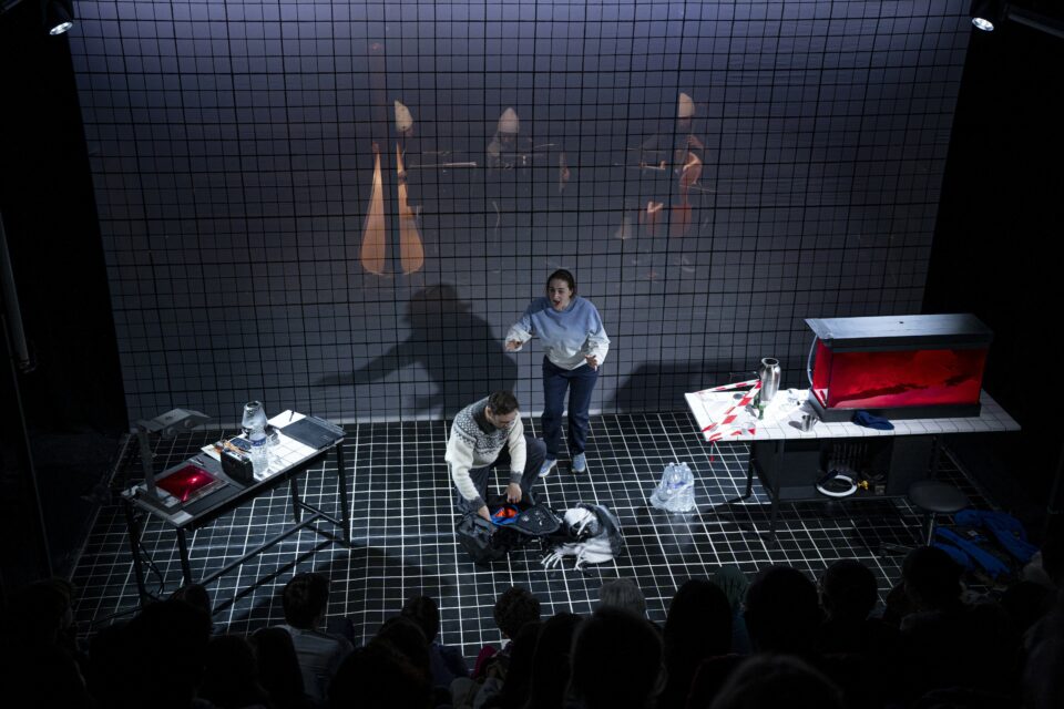 le-sang-du-glacier_ceyzerieu2025-0601cnadiaberg_mutinryprod